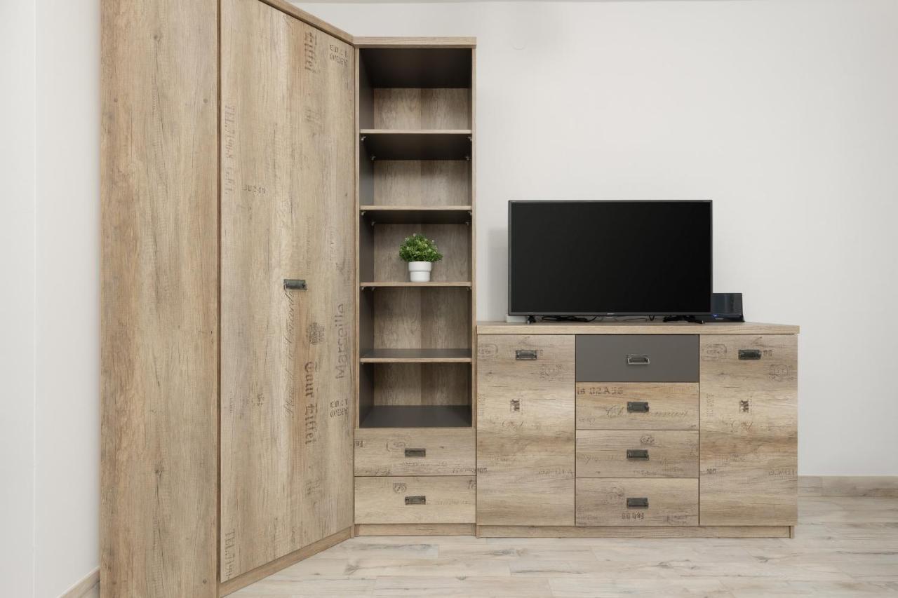 Studio Warsaw Wlochy 1 Sierpnia By Noclegi Renters Bagian luar foto