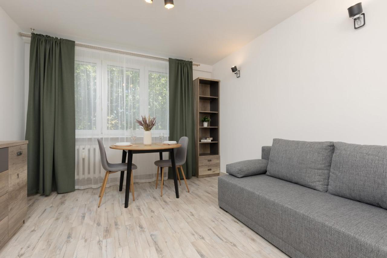 Studio Warsaw Wlochy 1 Sierpnia By Noclegi Renters Bagian luar foto