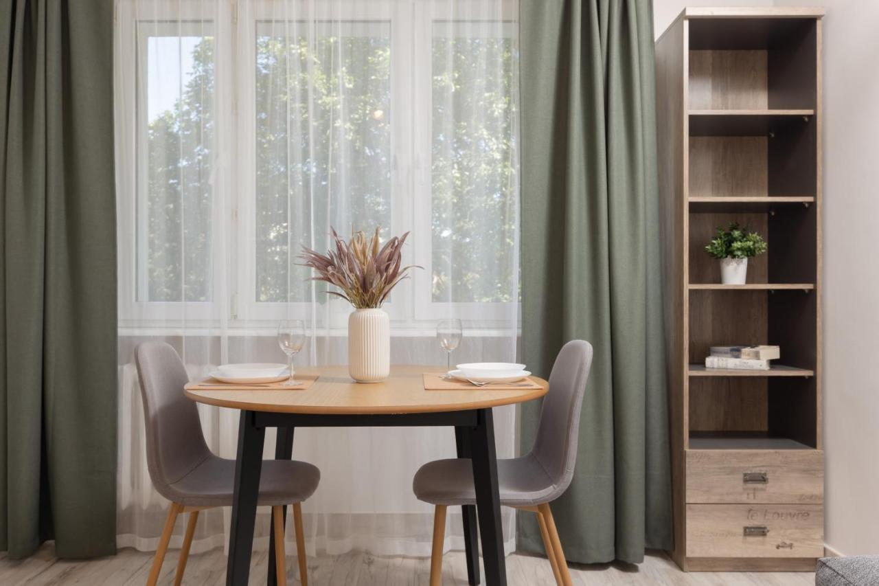 Studio Warsaw Wlochy 1 Sierpnia By Noclegi Renters Bagian luar foto