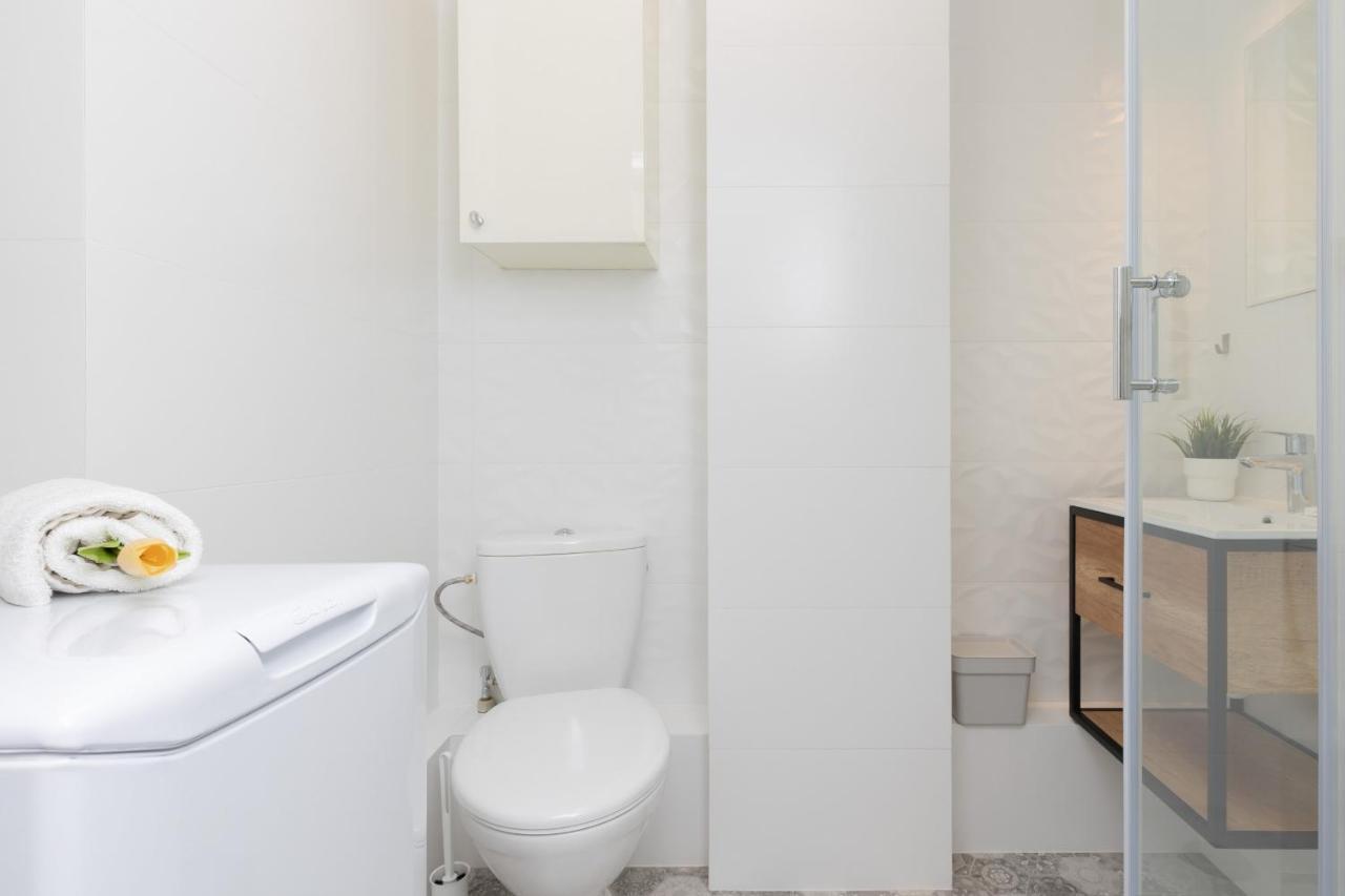 Studio Warsaw Wlochy 1 Sierpnia By Noclegi Renters Bagian luar foto